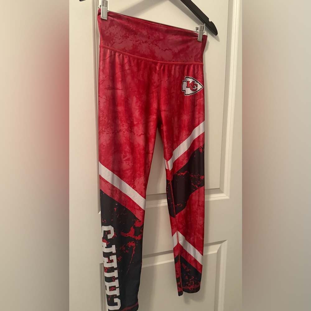 KANSAS CITY CHIEF WOMENS LEGGINGS PETITE